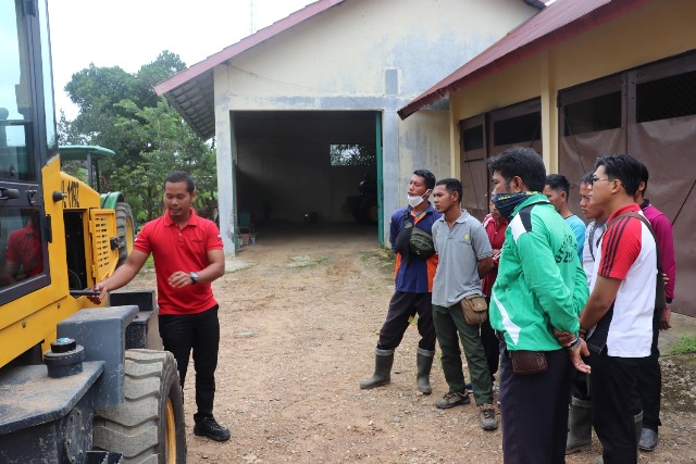 Kementan menggelar pelatihan Alat Mesin Pertanian (Alsintan) dilaksanakan di SMK PP Negeri Banjarbaru. (Foto: Tim Eskpos SMK PP Negeri Banjarbaru)