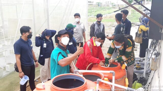 SMK PP Negeri Banjarbaru menggelar pelatihan Smart Farming tentang smart green house. (Foto: Tim Ekspos SMK PP Negeri Banjarbaru)