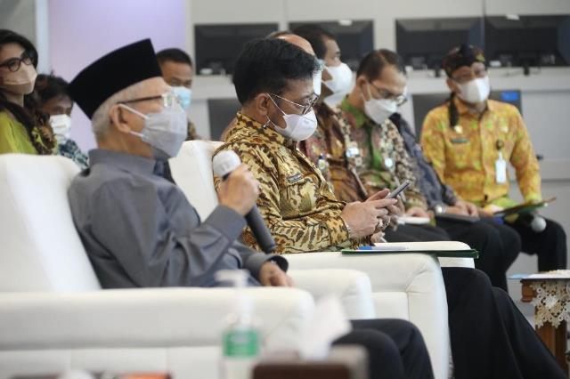 Wapres Ma`ruf dialog dengan petani dan penyuluh dari Agriculture War Room (AWR), Selasa (8/3/2022) di Jakarta. (Foto: Tim Ekspos SMK PP Negeri Banjarbaru)