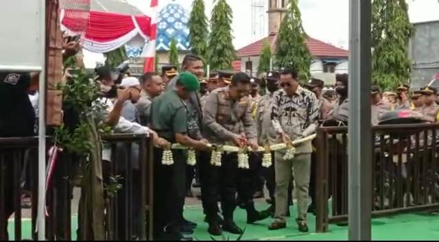 Kapolres Banjar AKBP Doni Hadi Santoso resmikan Polsubsektor Cintapuri Darussalam, Rabu (31/8/2022). (Foto: Humas Polres Banjar)