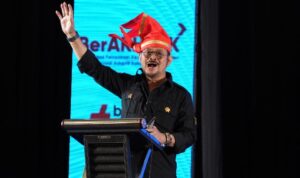 Mentan SYL di hadapan lebih dari 800 petani milenial dari wilayah timur Indonesia pada pembukaan Sarasehan Petani Millenial kedua tahun 2022, Jumat (07/10/2022). (Foto: Tim Ekspos SMK PP Negeri Banjarbaru)