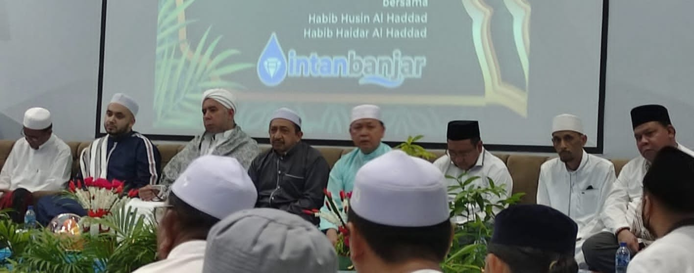 Pelaksanaan Maulid Nabi Muhammad SAW 1444 Hijriah digelar PTAM Intan Intan Banjar bersama karyawan dan undangan, Jumat (28/10/2022) pagi. (Foto: Kominfo Kabupaten Banjar)