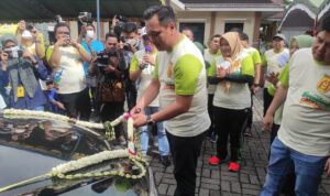 Peluncuran layanan homecare RSD Idaman Banjarbaru oleh Wali Kota Banjarbaru HM Aditya Mufti Ariffin ditandai pula dioperasionalkannya mobil layanan homecare, Sabtu (12/11/2022). (Foto: Humas RSD Idaman Kota Banjarbaru)