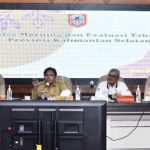 Pemerintah Provinsi Kalimantan Selatan Evaluasi Kinerja Tahun 2002