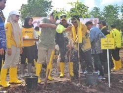 Hari Bakti Rimbawan, Paman Birin Pelopori Penanaman 25 Ribu Batang Pohon