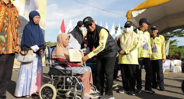 Paman Birin selaku Ketua Pembina Gerakan Relawan Sosial pada pembukaan jambore akbar relawan sosial, Jumat (3/3/2023) di Kiram Park, Kabupaten Banjar. (Foto: Adpim Setdaprov Kalsel/Katajari.com)