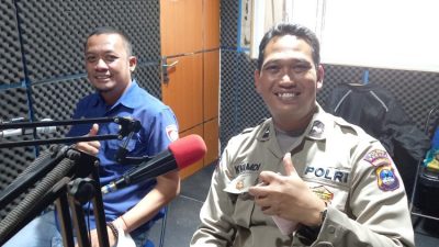 Talkshow Halo Polisi di Radio Suara Banjar, Wilkum Simpang Empat Kondusif