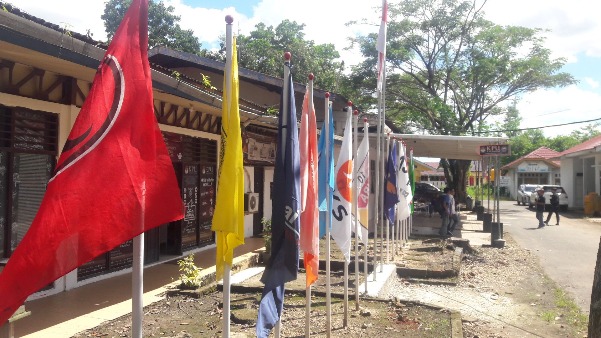 Partai Politik di Kabupaten Banjar pasang unggulan di Dapil Martapura. (Foto: Katajari.com)