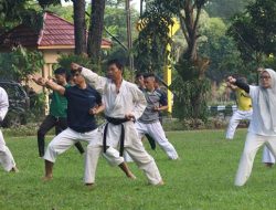 Menjaga Stamina dan Kebugaran Tubuh, Pegawai Dishut Kalsel Latihan Karate