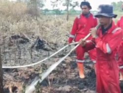 Brigdalkarhutla Kalsel Padamkan Api di Jalan Tegal Arum