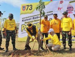 Paman Birin Pelopori Penanaman 1600 Bibit Pohon di Kawasan Bandara