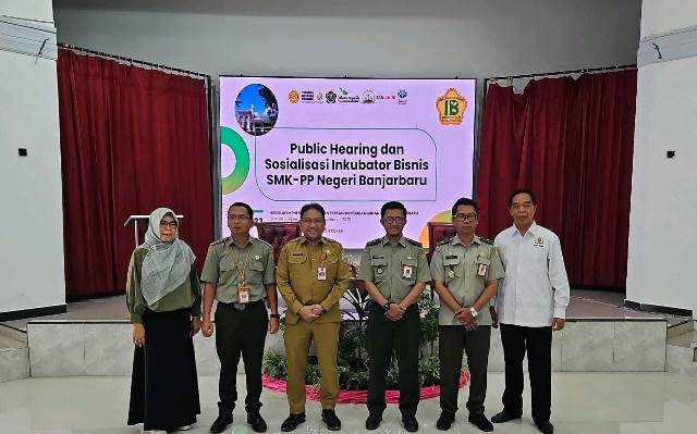 Kegiatan Public Hearing dan Sosialisasi Inkubator Bisnis di SMK-PP Negeri Banjarbaru, bertempat Aula SMK-PP Negeri Banjarbaru, Senin (31/7/2023). (Foto: Tim Ekspos SMK PP Negeri Banjarbaru/Katajari.com)