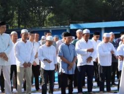 Guru Sam’ani Memimpin Salat Istisqa di IPA Pinus PT Air Minum Intan Banjar