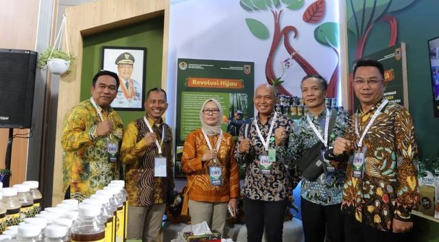 Festival Lingkungan Iklim, Kehutanan, dan Energi Baru Terbarukan (LIKE) Road to 28 UNFCC – Dubai UAE 2023 yang digelar 16-18 September 2023 di Jakarta, juga diikuti Dinas Kehutanan (Dishut) Kalimantan Selatan (Kalsel). (Foto: Dinas Kehutanan Kalsel/Katajari.com)