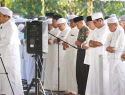 Paman Birin dan Warga Banjarmasin Salat Istisqa di Masjid Raya Sabilal Muhtadin