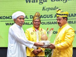 Wakapolri Terima Gelar Kehormatan Sebagai Warga Banjar