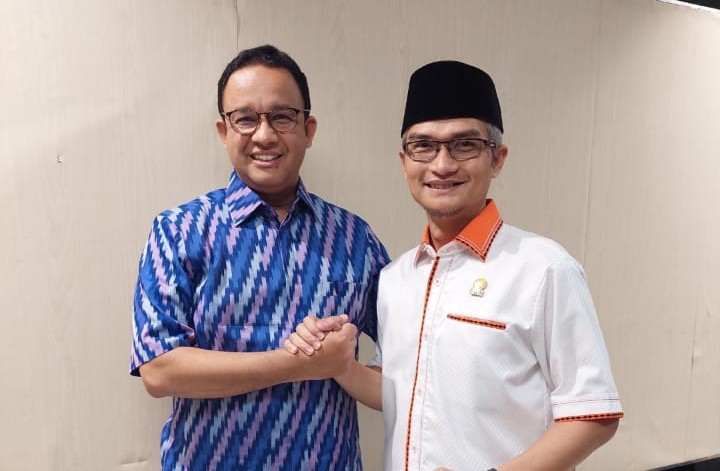 Anies Baswedan dan Ketua TKD Anies Baswedan - Muhaimin (Amin) Awan Subarkah. (Foto: TKD Kalsel)