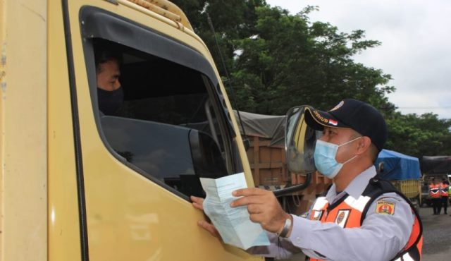 Dinas Perhubungan Kota Banjarbaru melalui Unit Pelaksana Teknis (UPT) Pengujian dan Perbengkelan Bermotor memberlakukan pengujian KIR gratis terhitung sejak 1 Januari 2024. (Sumber Foto: Dishub Kota Banjarbaru/Katajari.com)