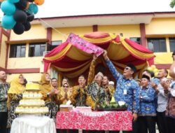 Kehadiran Gubernur Kalimantan Selatan Menambah Meriah HUT ke 46 SMAN 1 Banjarmasin