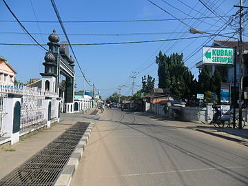 Pintu gapura Komplek Ar Raudhah Sekumpul Martapura. (Foto: Wikipedia.org)