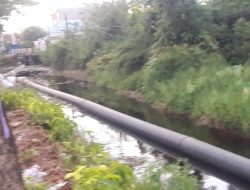 PT Air Minum Intan Banjar Rutin Pemeliharaan Pipanisasi Jumbo di Jalan A Yani