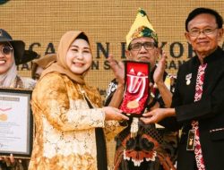 Kalimantan Selatan Mencatatkan Rekor Sasirangan Terpanjang di Dunia