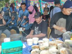 Kuliner Pesta Rakyat Manis Rakat Bersama di Alun alun Ratu Zaecha Martapura