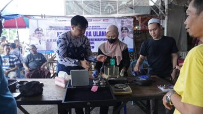 Pelaksanaan Tera Ulang Alat Timbang di Pasar Niaga Martapura