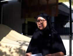 Hernita Menerima Reward Gratis Tagihan Rekening Air