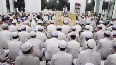 Peringatan Haul ke-14 Abah Anang Djazouly di Martapura