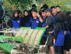 Kenalkan Pertanian Modern, Siswa SMK PP Negeri Kementan Belajar Alsintan Untuk Tanam Padi di Lahan Rawa