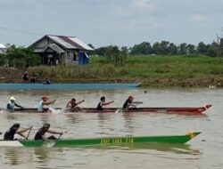 Sebanyak 64 Regu Pendayung Adu Cepat di Sungai Bangkal