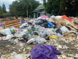 Sampah Menumpuk, Kawasan PPS Martapura Tambah Kumuh