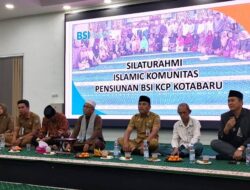 Komunitas Pensiunan BSI KCP Kotabaru Pererat Jalinan Silaturahmi di Masjid Apung