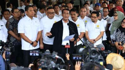 Mentan Amran Pastikan Pemulihan Lahan Pertanian Puso Ditangani Penuh oleh Pemerintah