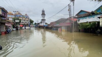 Musibah Banjir Berdampak Pedagang di Kelampaian Tak Bisa Berjualan