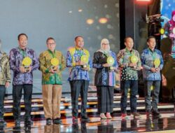 Banjarbaru Raih Penghargaan Universal Health Coverage Kategori Madya