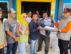 Penyaluran Bantuan Dampak Cuaca Ekstrem di Kecamatan Sungai Tabuk