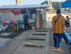 Lansia Mengeluhkan Rusaknya Jalur Terapi Kaki di Alun Alun Martapura