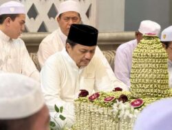 Wagub Kalimantan Selatan Mengikuti Haul Guru Banjar Indah di Tungkaran Martapura