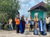 Bantuan Logistik Untuk Warga Terdampak Angin Puting Beliung di Desa Penggalaman