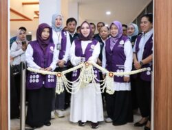 Fathul Jannah Resmikan Sekretariat Baru TP Posyandu Kalsel