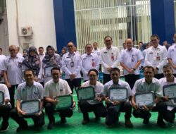 Pelanggan dan Karyawan PT Air Minum Intan Banjar Diapresiasi Penghargaan
