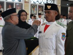 Bupati Muhammad Rusli Kukuhkan 42 Anggota Paskibraka Kotabaru Tahun 2026
