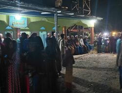 Warga Desa Pematang Baru Gelar Tradisi Burdah Keliling Malam 17 Agustus