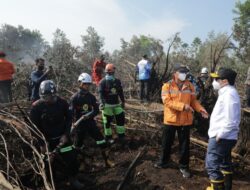 Wagub Hasnuryadi Meninjau Penanganan Karhutla di Guntung Damar