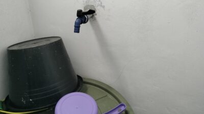 Suplai air dihentikan sementara. (Foto: katajari.com)