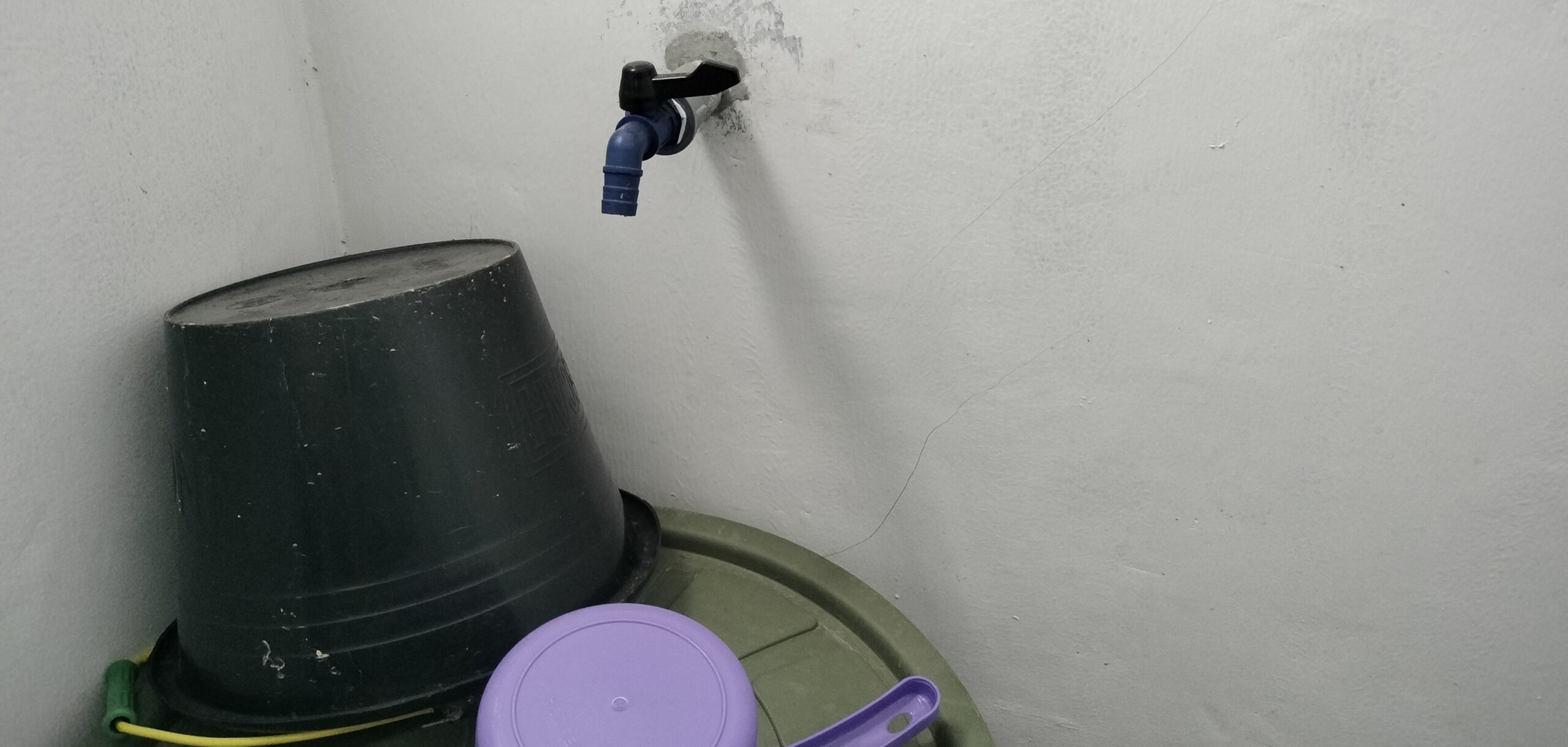 Suplai air dihentikan sementara. (Foto: katajari.com)