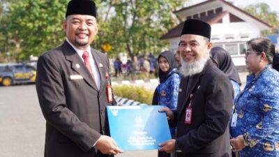 Momen Hari Kesaktian Pancasila Sejumlah ASN Kabupaten Banjar Terima Penghargaan