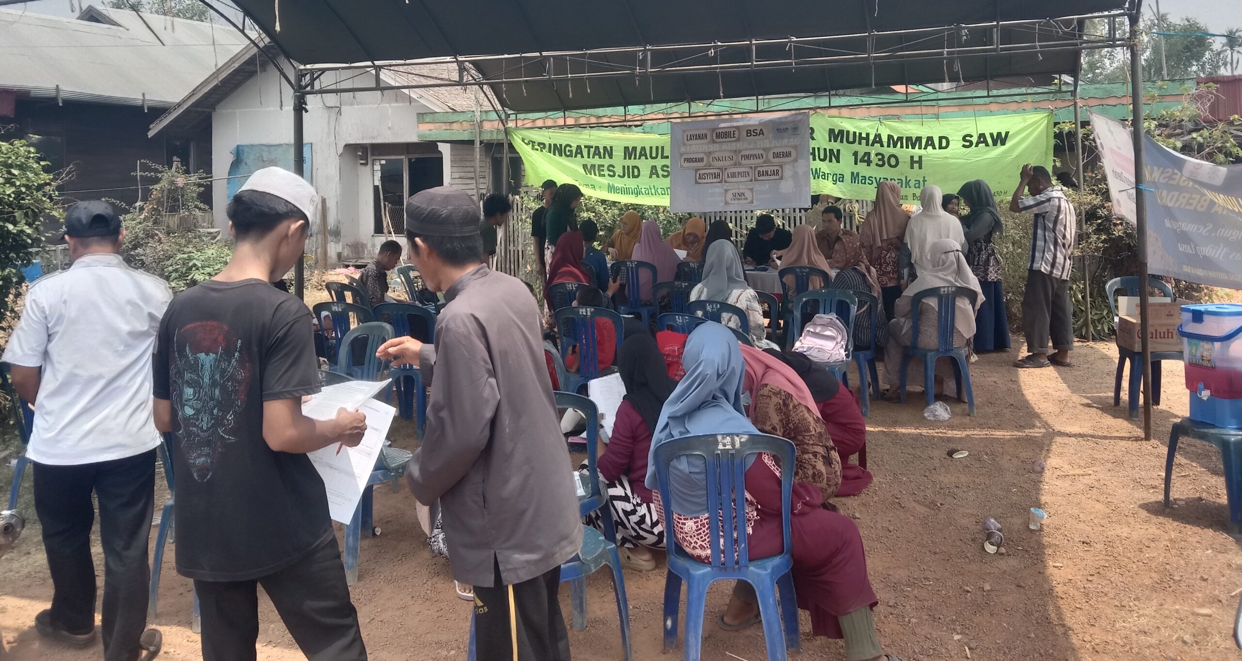 Layanan Disdukcapil Kabupaten Banjar di Desa Pindahan Baru, Senin (12/10/2026). (Foto: Pemerintah Desa Pindahan Baru/katajari.com)